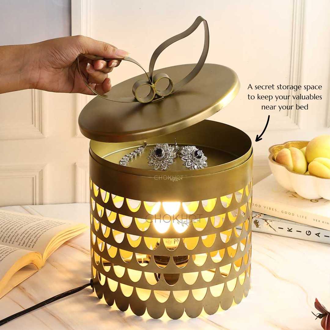 Netra Table Lamp